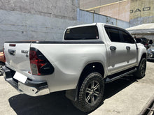 Load image into Gallery viewer, 2016 TOYOTA HILUX 2.4L G 4X2 AUTOMATIC TRANSMISSION - Cebu Autosales by Five Aces - Second Hand Used Car Dealer in Cebu
