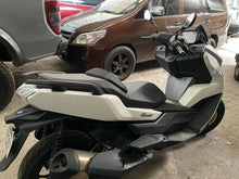 Load image into Gallery viewer, 2023 BMW C400 - Cebu Autosales by Five Aces - Second Hand Used Car Dealer in Cebu
